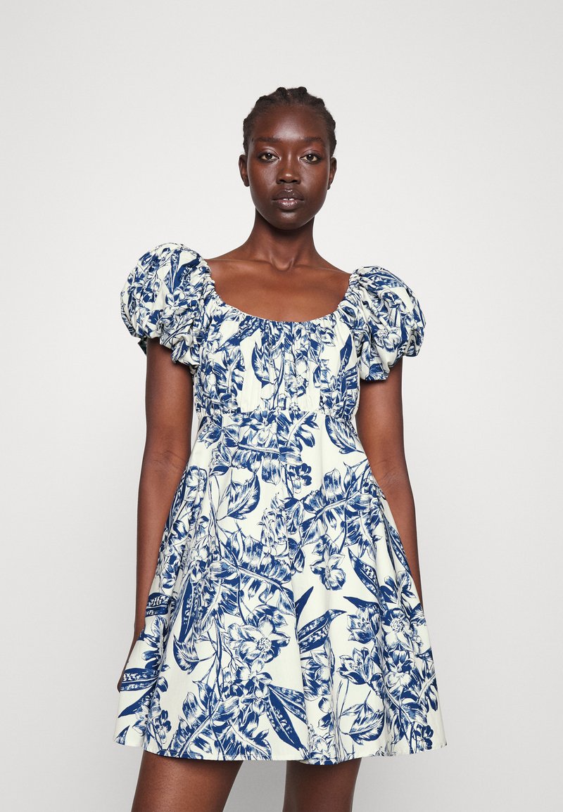 Abercrombie & Fitch SCOOP NECK RUCHED PUFFLE MINI Day dress white