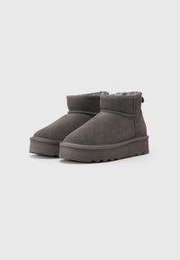 Marco Tozzi Snowboots  - graphite