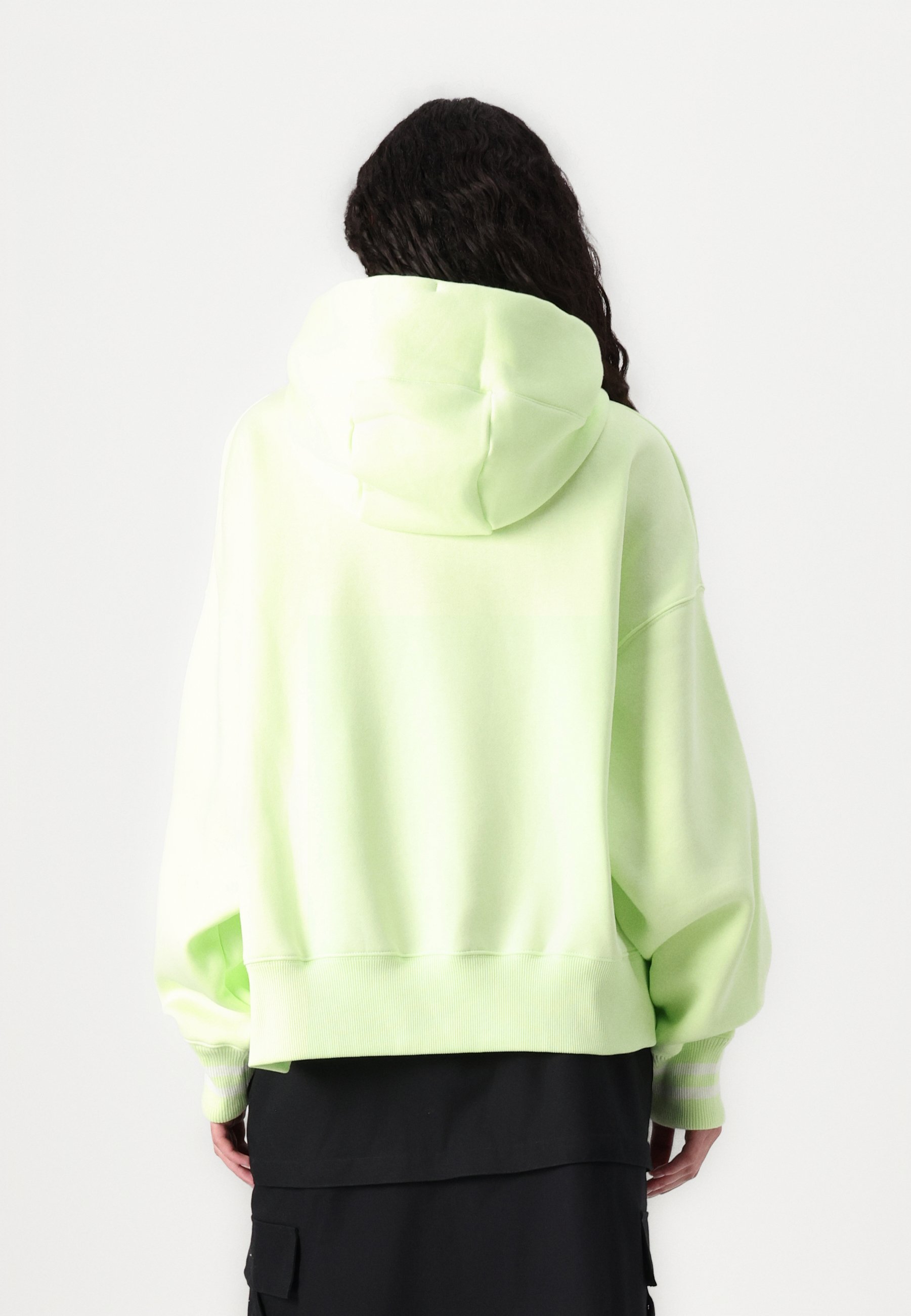 LIMELIME♡ Nike - Club - Felpa color lime con cappuccio | ASOS