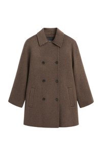 Cappotto marrone doppiopetto realizzato in lana strutturata, con colletto, quattro bottoni neri e due tasche laterali.