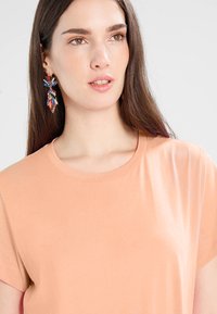 Samsøe Samsøe SOLLY TEE SOLID - T-shirt básica - peach nougat