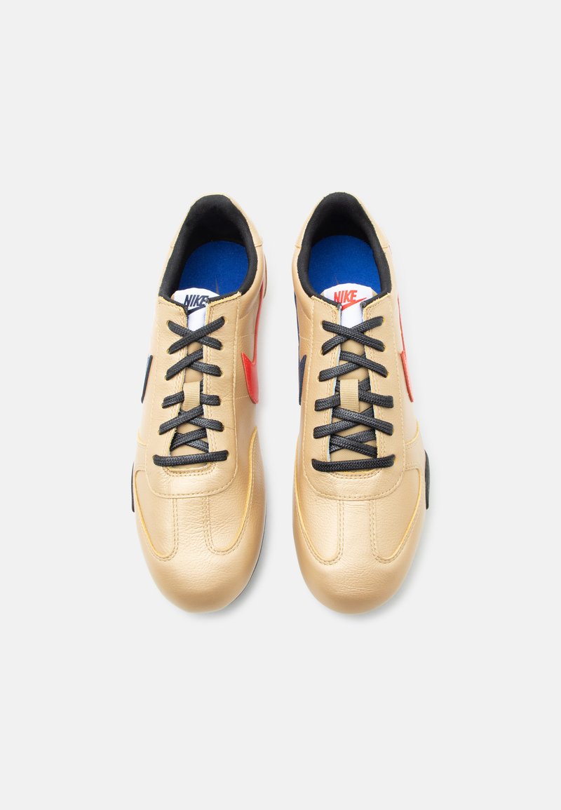 Nike Sportswear SPRINT SISTER 2026 - Tenisky - metallic gold-coloured/midnight navy/light crimson/black/sail/white