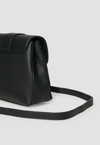 s.Oliver Schoudertas - schwarz