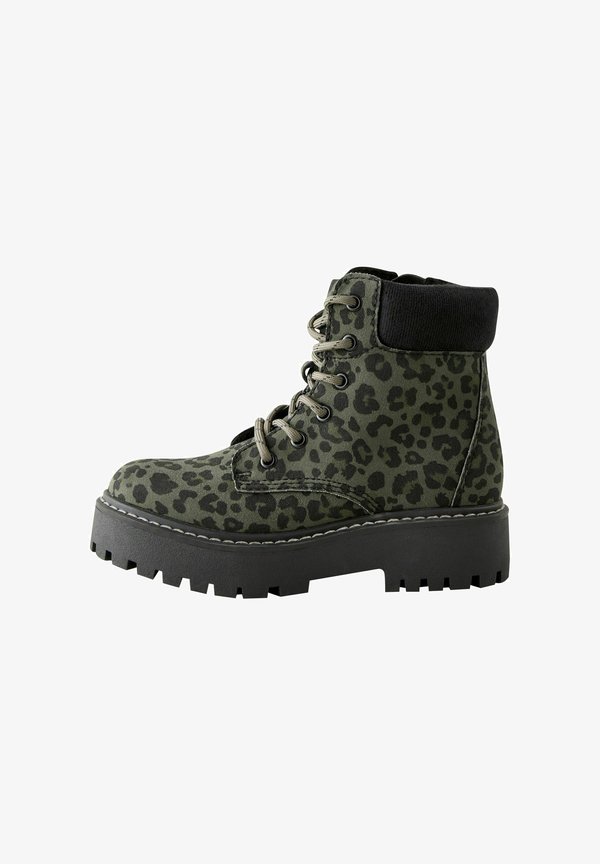 CHUNKY  – REGULAR FIT – Schnürstiefelette