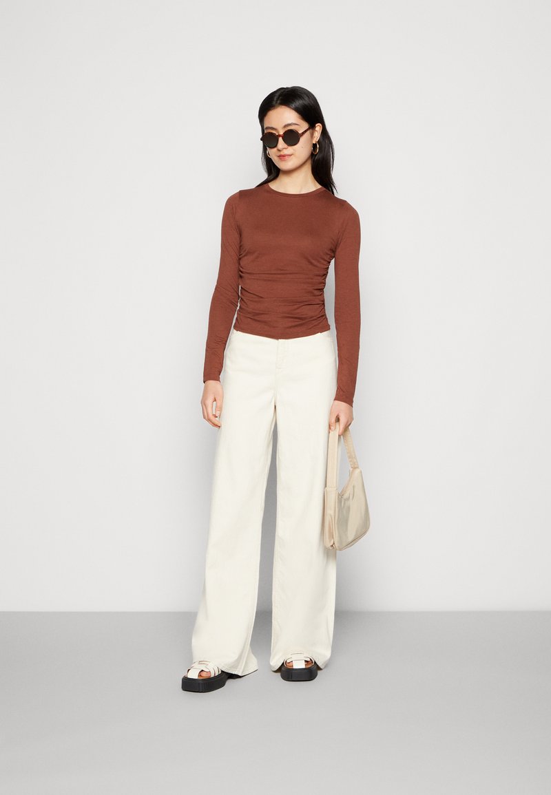 Damen T-Shirts | Noisy May NMAPRIL Langarmshirt cappuccino/braun - QK97155 Damen T-Shirts | Noisy May NMAPRIL Langarmshirt cappuccino/braun - QK97155