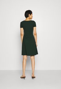 Anna Field Vestido de malha - green