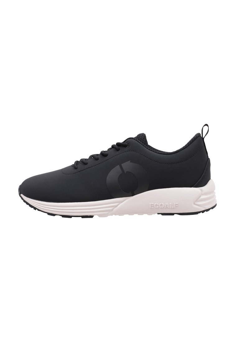 Zapatillas deportivas negras con un diseño elegante y ligero, que cuentan con una parte superior suave, una suela blanca en contraste y un sutil detalle del logo.
