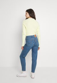 Levi's® HIGH WAISTED MOM JEAN - Mom Jeans - fit the bill
