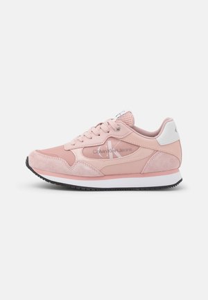 Sneakers - light pink