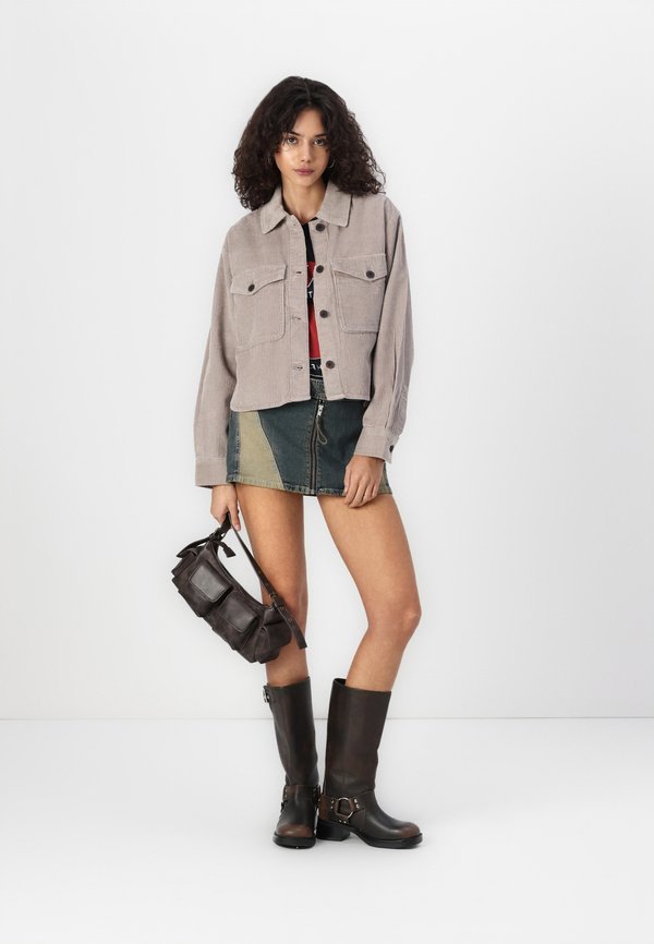 ONLMARTA SHORT JACKET - Summer jacket - string4