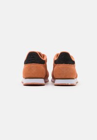 Woden Tenisky - orange