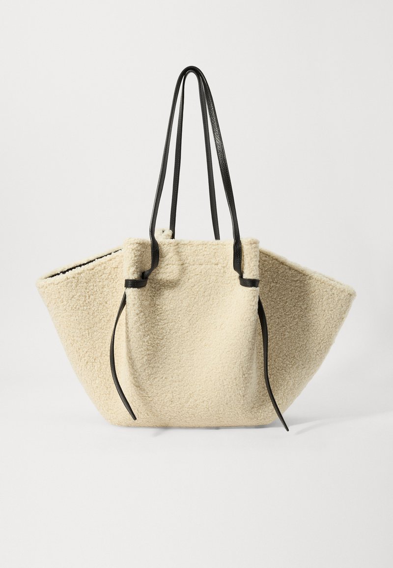 Yuzefi LARGE MOCHI - Maisiņveida soma - cream