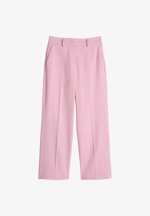 Hoch taillierte, gerade geschnittene pinke Hose mit Gürtelschlaufen und Seitentaschen, vor weißem Hintergrund dargestellt.