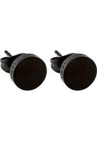 Svarta cirkulära örhängen med borstad yta, med ett varumärkesaccent och en stiftfäste. Minimalistisk och modern design.