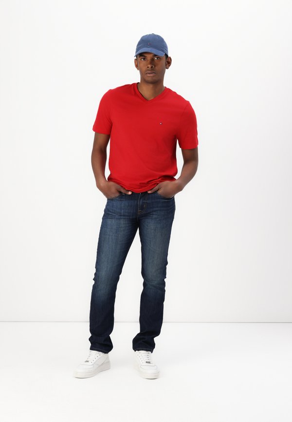 ESSENTIAL V NECK - Basic T-shirt4