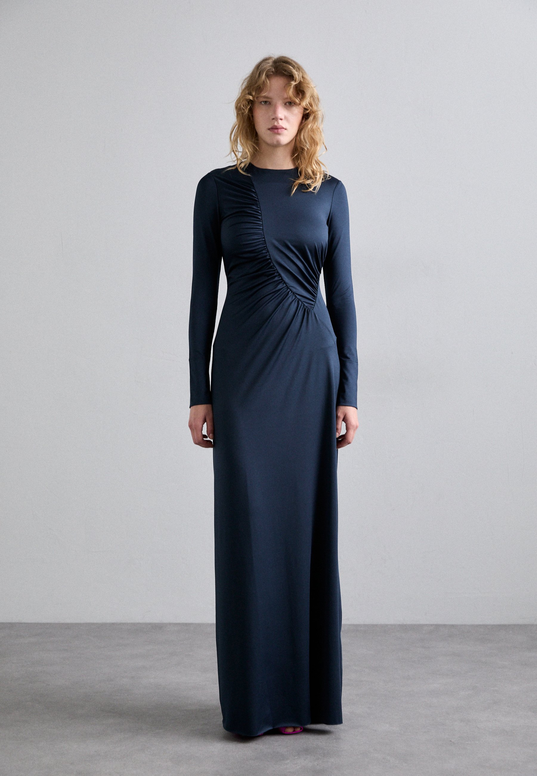 Victoria Beckham RUCHED DETAIL GOWN - Occasion wear - midnight/dark blue -  Zalando.co.uk