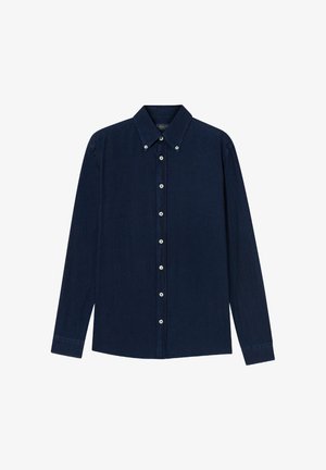Navyblaues Denim-Hemd mit langen Ärmeln, Button-Down-Kragen und weißen Knöpfen entlang der Vorderseite. Glatte Textur, klassisches Design.