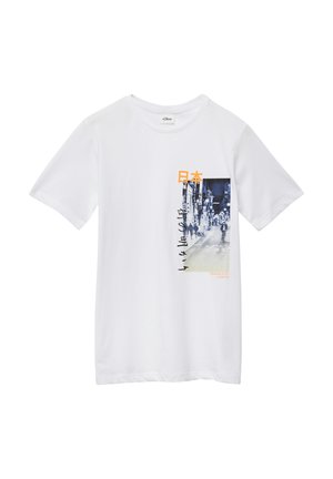 - T-shirt z nadrukiem