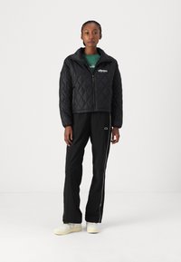 Ellesse HEIDE - Lett jakke - black