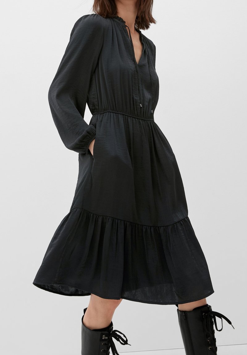 s.Oliver Robe de jour - black