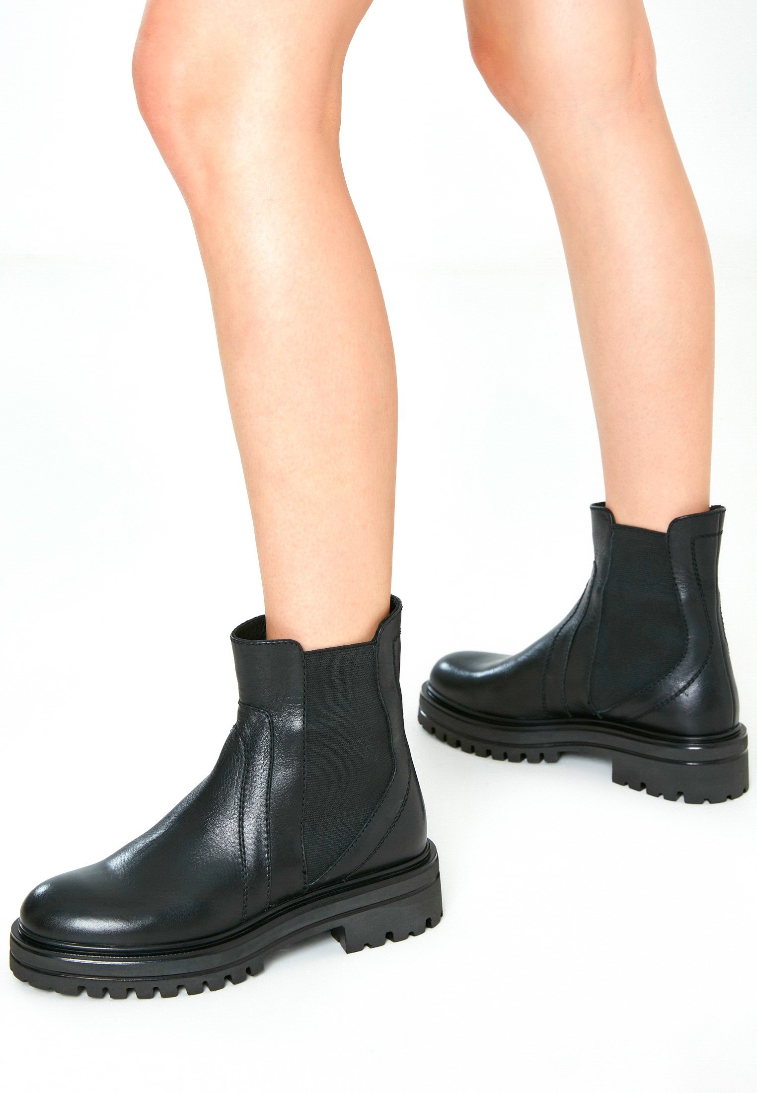 Inuovo Enkellaarsjes met plateauzool - black blk/Zwart - Zalando.nl