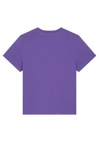 T-shirt en coton violet à manches courtes, col rond et dos uni. Texture lisse et couleur uniforme sur toute la surface.