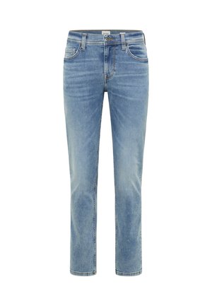 Jeans de mezclilla azul claro con un diseño de pierna recta, cinco bolsillos y un ligero desgaste. Incluyen un cierre de botón y trabillas para cinturón en la cintura.