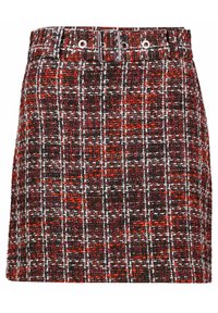 Minifalda de tweed en patrón a cuadros rojo, negro y blanco. Presenta una cintura ajustada con una hebilla plateada y pasadores para cinturón.