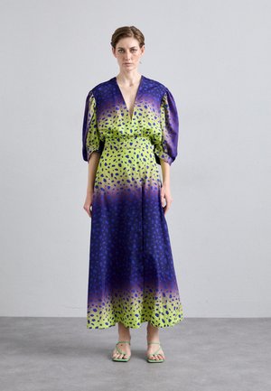 WRAP DRESS - Maxikjole - purple