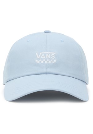 Jasnoniebieska czapka z daszkiem z białym logo Vans i haftowanym wzorem w kratkę na środku przodu.