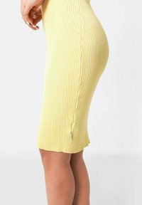 Sixth June Abito in maglia - yellow