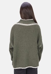 Seasons of April JOLIE - Strickpullover - khaki