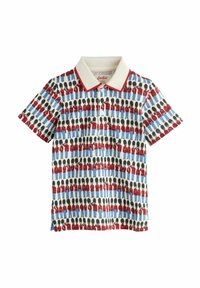 Bavlnená polo košeľa s opakujúcim sa vzorom št�ýlizovaných postáv v červených a modrých uniformách na krémovom pozadí, s golierom lemovaným červenou farbou.