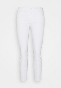 Pantalones de mezclilla blanca con un ajusteSlim, diseño de cinco bolsillos y cierre con botones. Textura suave, estilo hasta el tobillo y costuras limpias.