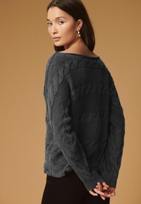 Next CABLE OFF THE SHOULDER  - Džemper - charcoal grey