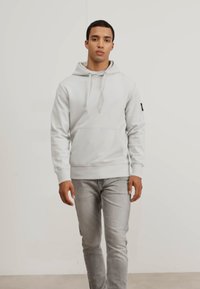 Calvin Klein Jeans BADGE HOODIE - Felpa - lunar rock