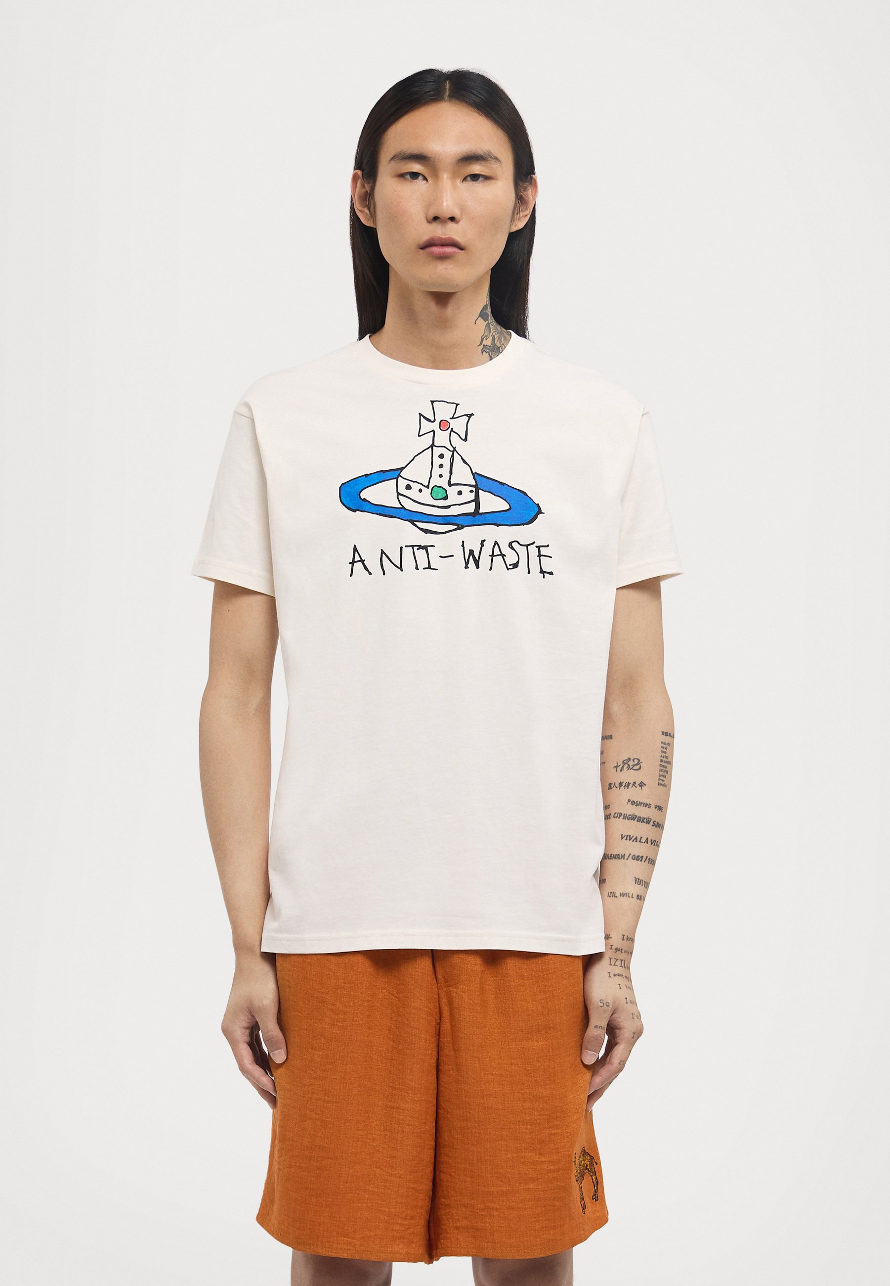 在庫わずか【Vivienne Westwood】Anti-Waste Classic Tシャツ Vivienne Westwood Anti-Waste Classic Black T-Shirt – RD