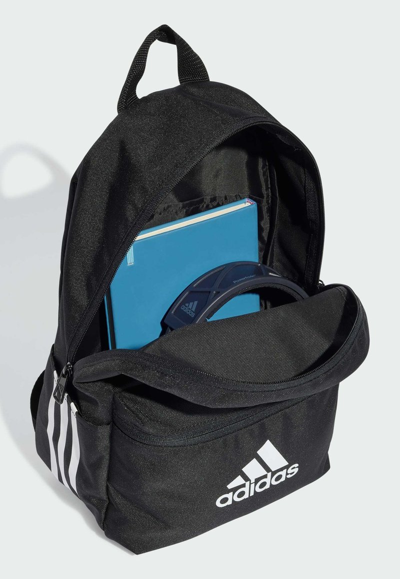adidas classic badge 24l backpack Buy Monogram Graphic One Size at Game day or practice Adidas Classic Badge Mochilas Negras