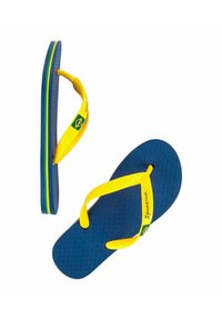 Infradito in gomma blu con cinturini gialli, dotati di un plantare testurizzato e il logo della bandiera brasiliana. Accentuati da strisce verdi e gialle.