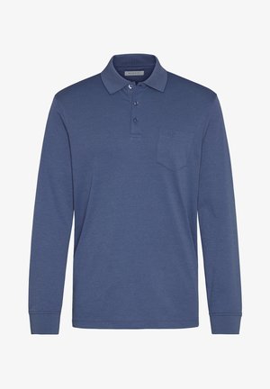 Polo bleu à manches longues avec trois boutons, un col et une petite poche sur le côté gauche de la poitrine.
