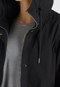 khujo Parkas - black