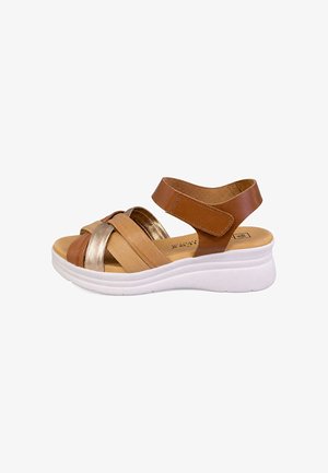 PITILLOS, PITILLOS 11290 - Sandalias con plataforma - cognac