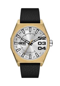 Reloj hexagonal con esfera plateada, bisel texturizado dorado, marcadores de hora negros y correa de cuero negra. Presenta números en negrita a las 2, 3 y 4.