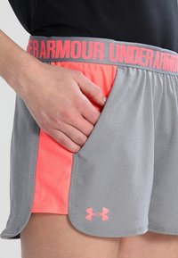 Under Armour Pantalón corto de deporte - grey