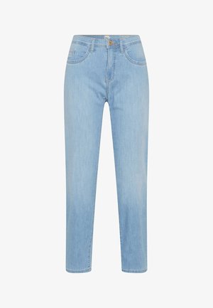 Hellblaue Jeans aus Denim im geraden Schnitt. Merkmale sind ein Frontknopfverschluss, Gürtelschlaufen und fünf Taschen mit minimaler Nähdetails.