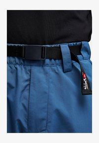 Δεν επιλέχθηκε, dark denim