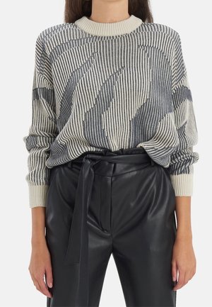 Sweter