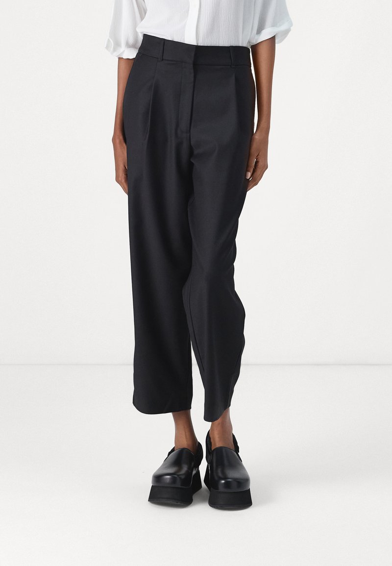 Pantaloni Estivi Unisex Forati Neri - Con Fodera Termica Rimovibile E Protezioni Su Ginocchia E Fianchi