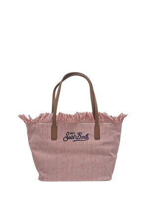 Gestreepte rood-witte stoffen tas met franjes aan de bovenkant, bruine handvatten en een marineblauw geborduurd "Saint Barth"-logo aan de voorzijde.