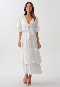 TUSSAH LUCINDA  - Maksi suknelė - white